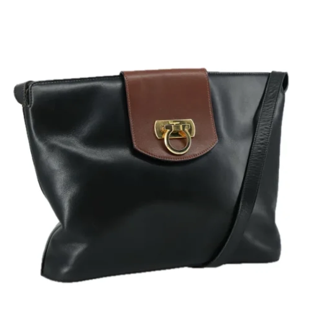 Salvatore Ferragamo Pre-owned Leather shoulder-bags Black Dames