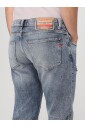 vintage-distressed-denim-jeans