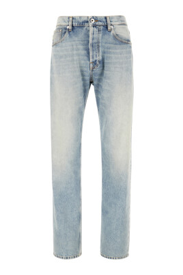 classic-denim-jeans-for-everyday-wear