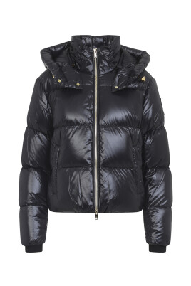 veste-noire-pour-femmes-aw25