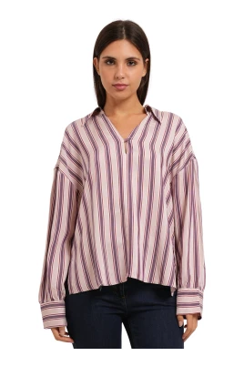 Blus i flytande twill