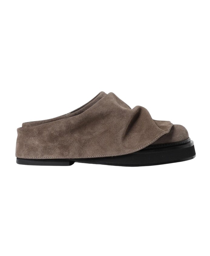 sandales-mules-en-daim