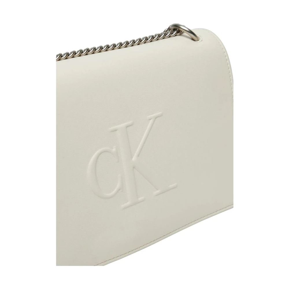 Calvin Klein Gesculpteerde Flap Handtas met Grote Opbergruimte Beige Dames