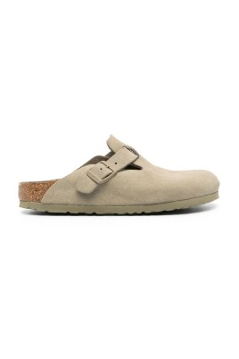 suede-slip-on-shoes-round-toe