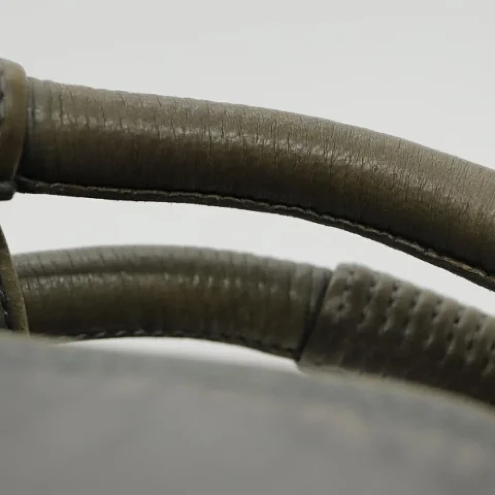 Loewe Pre-owned Leather handbags Gray Dames