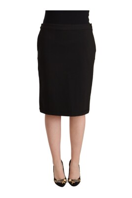 chic-black-pencil-skirt