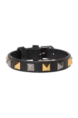studded-leather-bracelet
