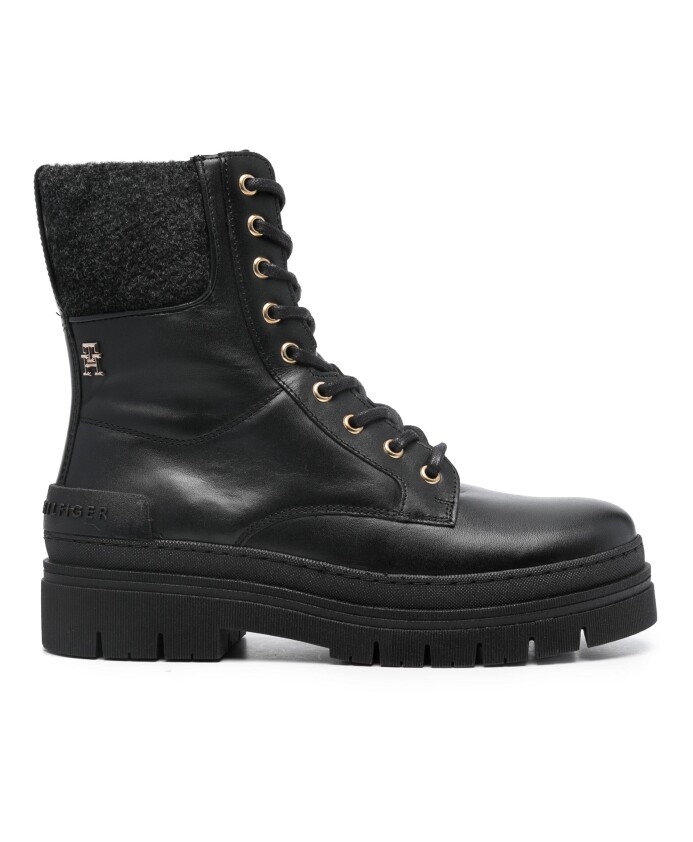 bottines-a-lacets-noires