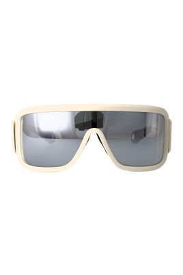 snowseeker-sunglasses-for-sunny-days