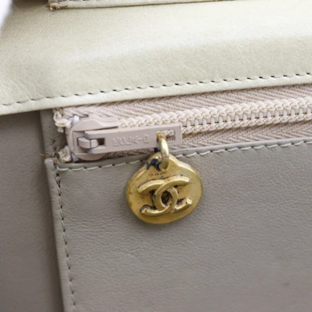 Chanel Vintage Pre-owned Leather chanel-bags Beige Dames