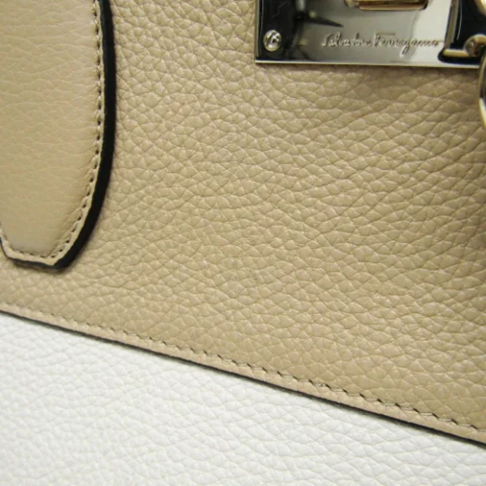 Salvatore Ferragamo Pre-owned Leather totes Multicolor Dames