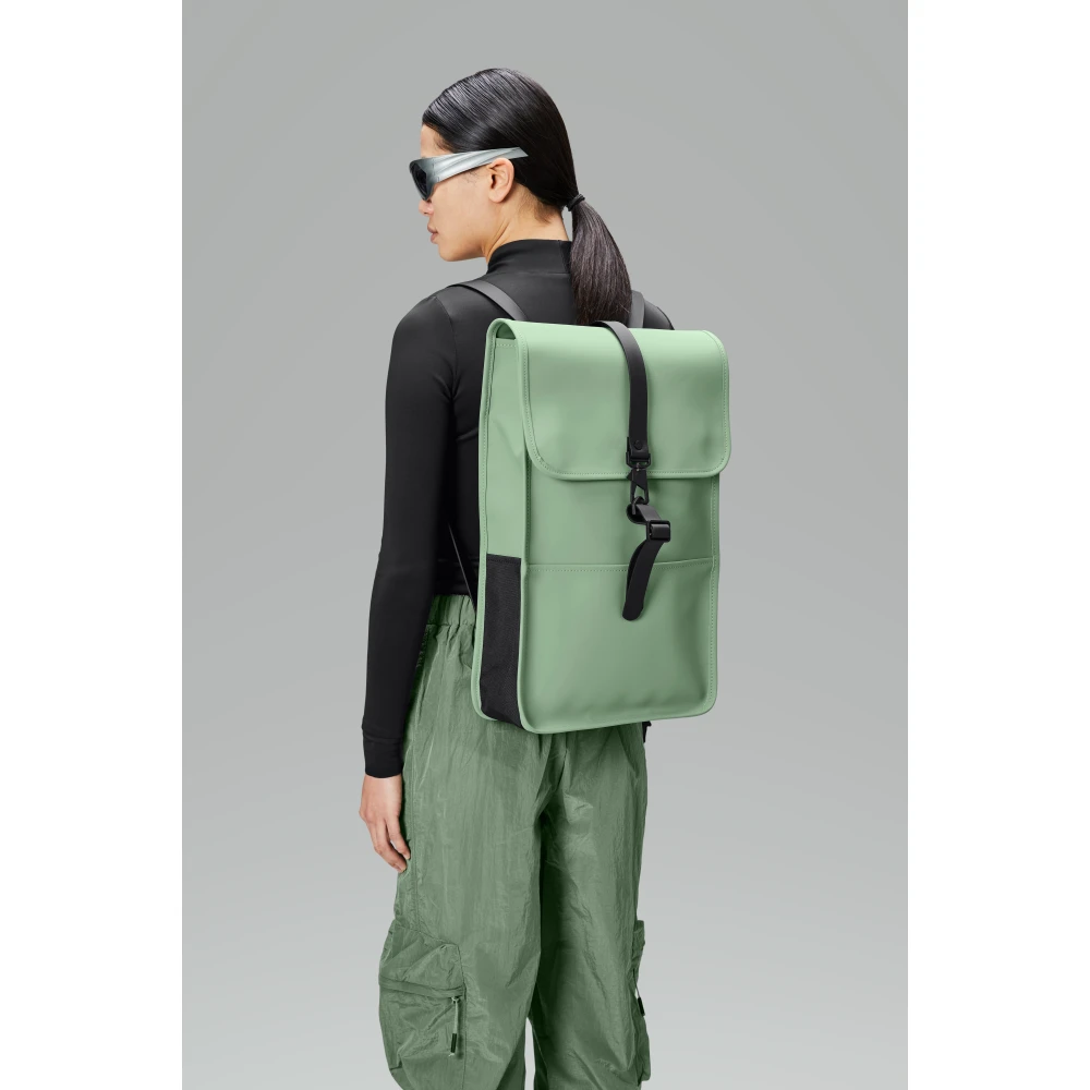 Rains Moderne Waterdichte Rugzak met Laptopvak Green Unisex