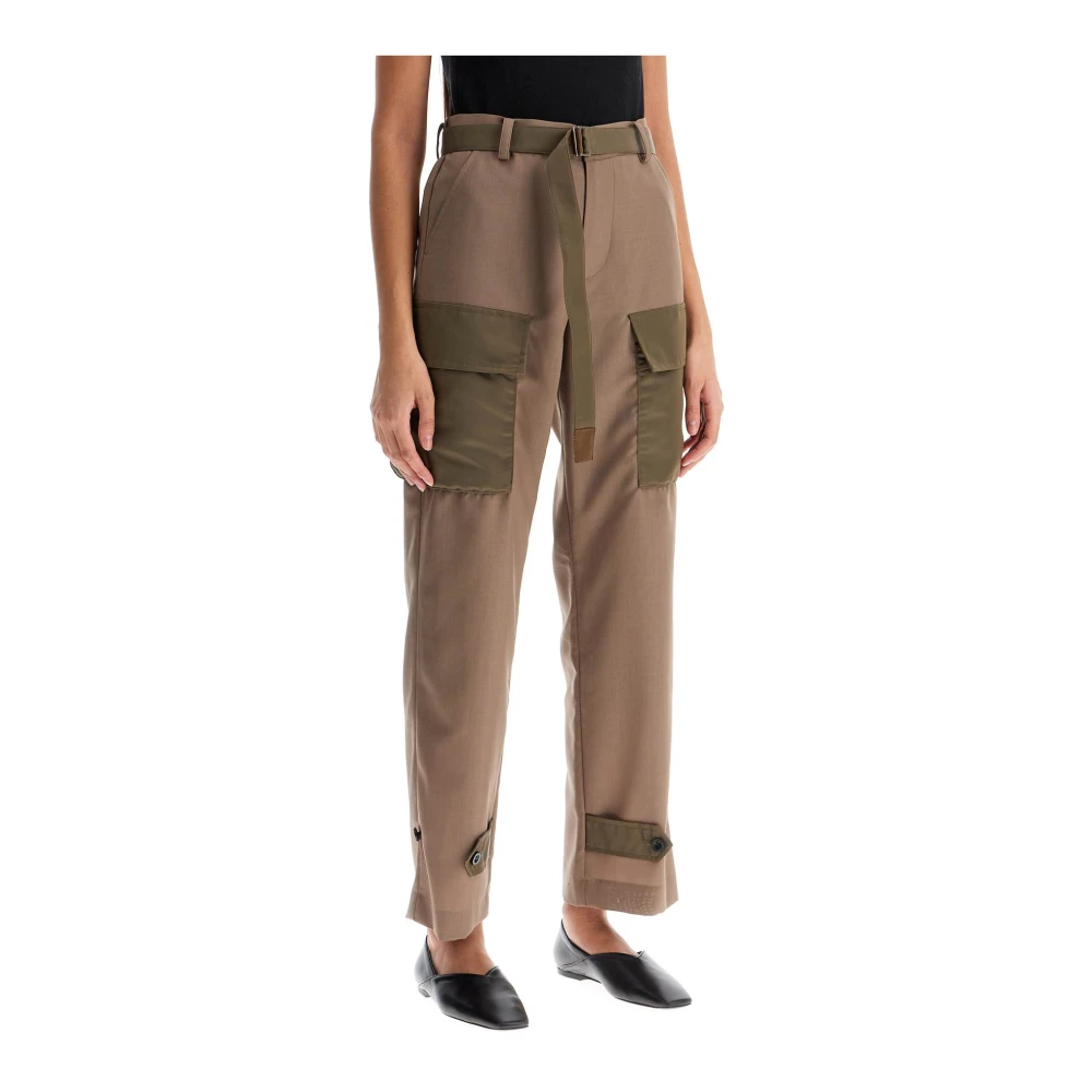 Sacai Nylon Cargo Broek met Uitbreidbare Zakken Beige Dames