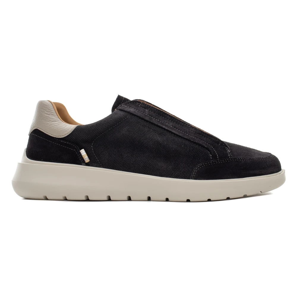 Shoes > Sneakers - - Ambitious - Modalova