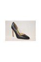 laced-shoes