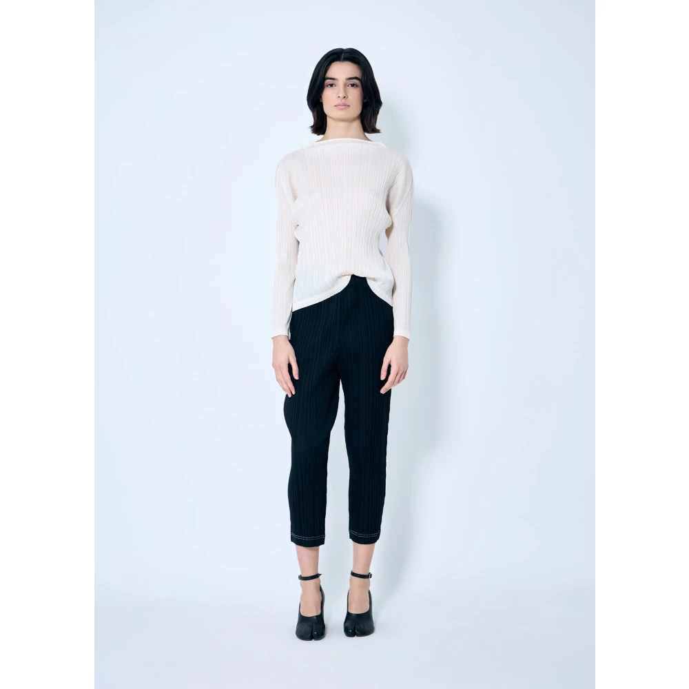 Issey Miyake Geplooide Top met Lange Mouwen en Boothals White Dames
