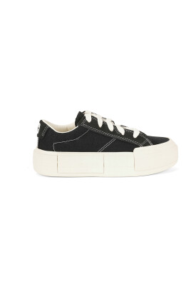 black-flat-shoes-chuck-taylor-style