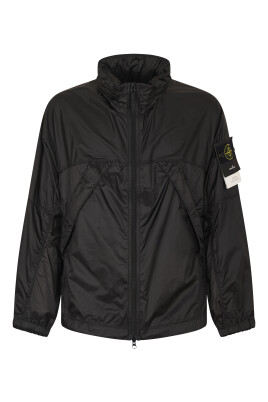 stylish-jackets-for-outdoor-adventures