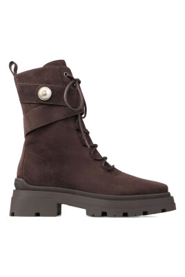 chocolat-noemi-elegantes-talons-hauts