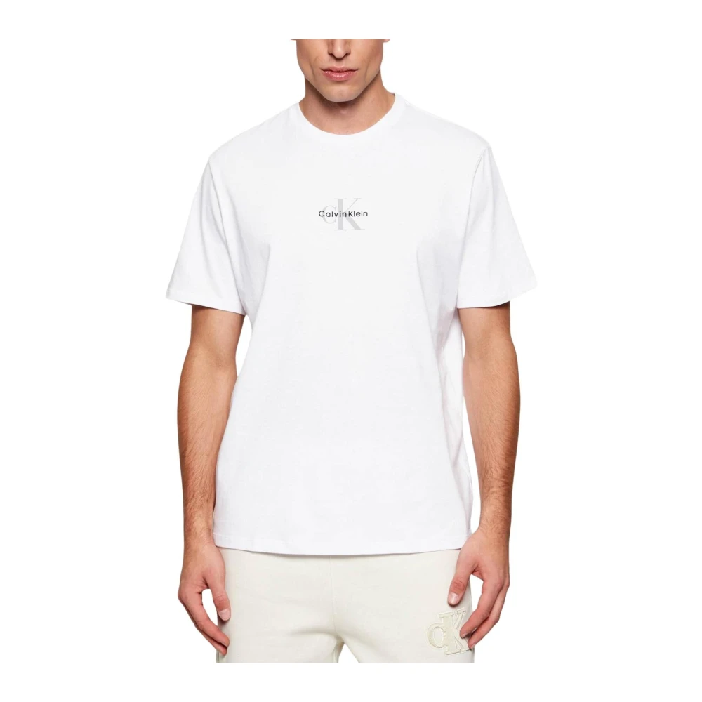 Calvin Klein Jeans Men's White T-Shirts, Xs, Short Sleeve Round Neck Cotton T-Shirt