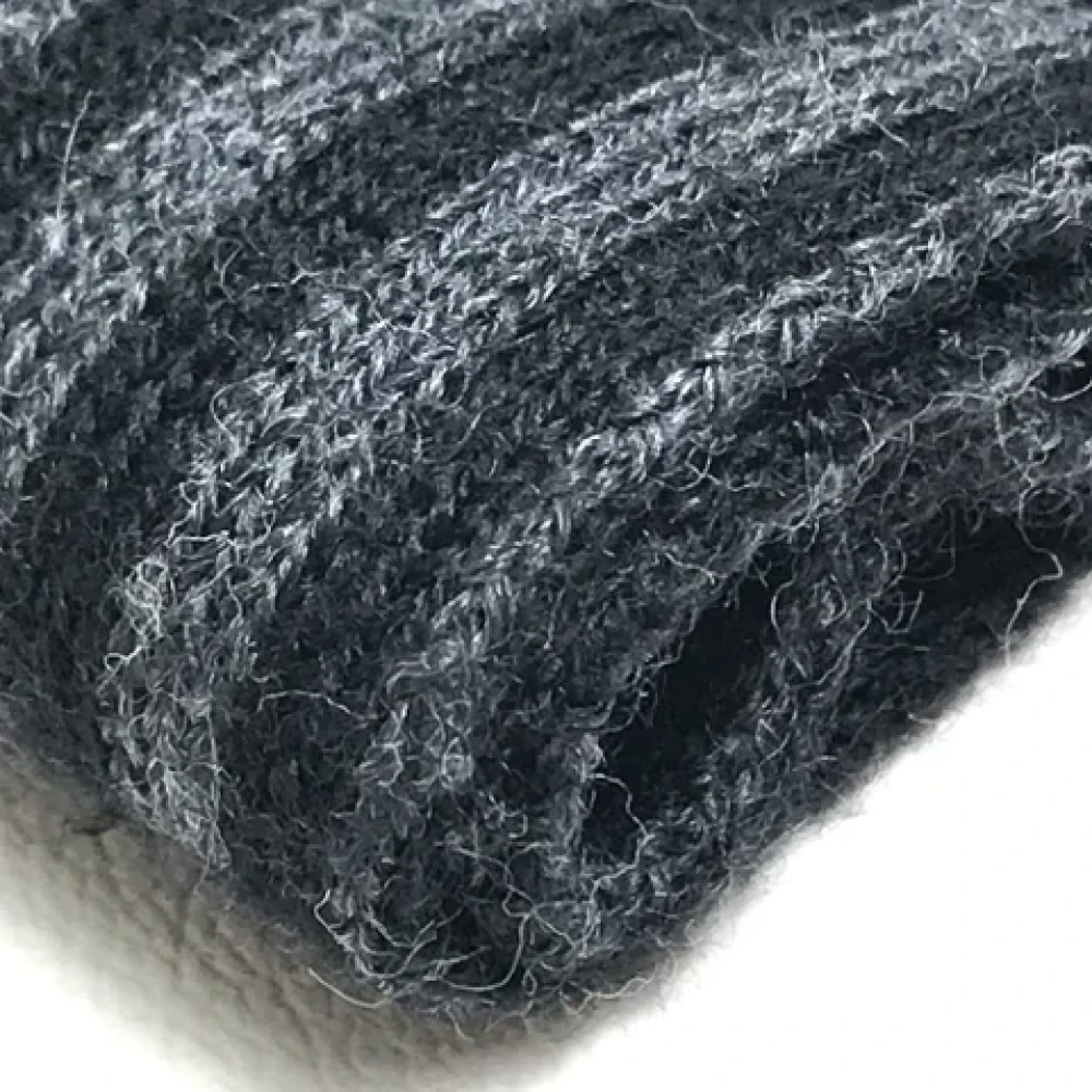 Louis Vuitton Vintage Pre-owned Wool scarves Black Dames