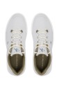 casual-sneakers-for-everyday-wear