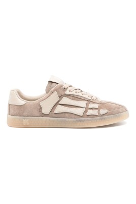 brown-sneakers-with-ma-icon-motif