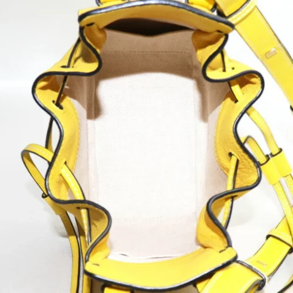 Loewe Pre-owned Leather shoulder-bags Yellow Dames