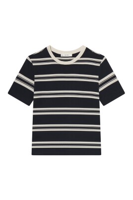 womenand-39-s-short-sleeve-t-shirt