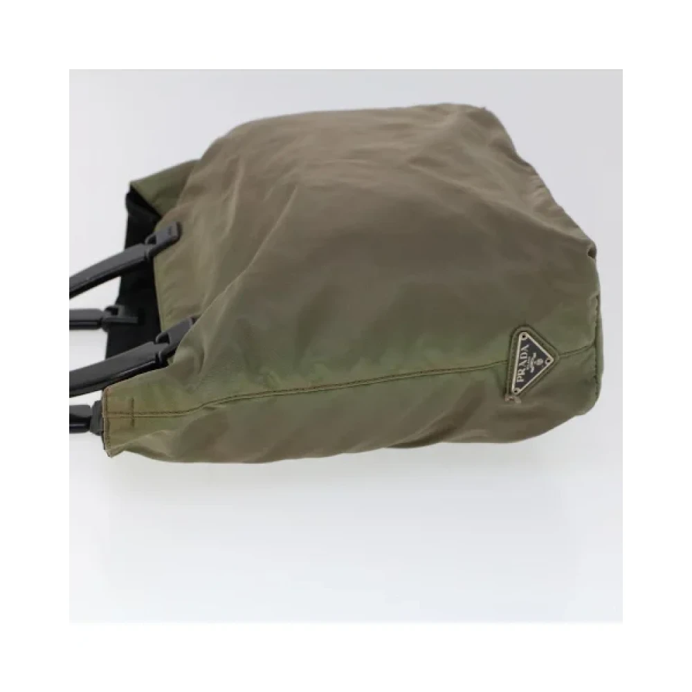 Prada Vintage Pre-owned Nylon handbags Green Dames