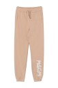 born-beige-sweatpants-stilfuld-komfort