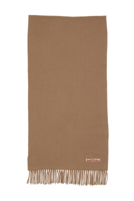 brown-wool-scarf-with-fringes