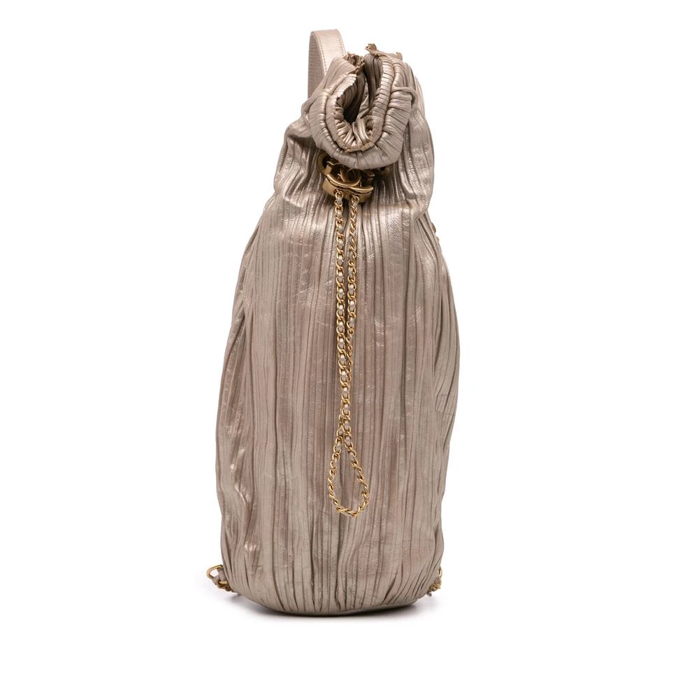 Chanel Vintage Women's Yellow Pre-Owned Pleated Leather Backpack Chain Detail