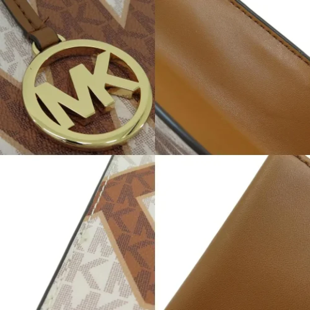 Michael Kors Pre-owned Plastic handbags Brown Dames
