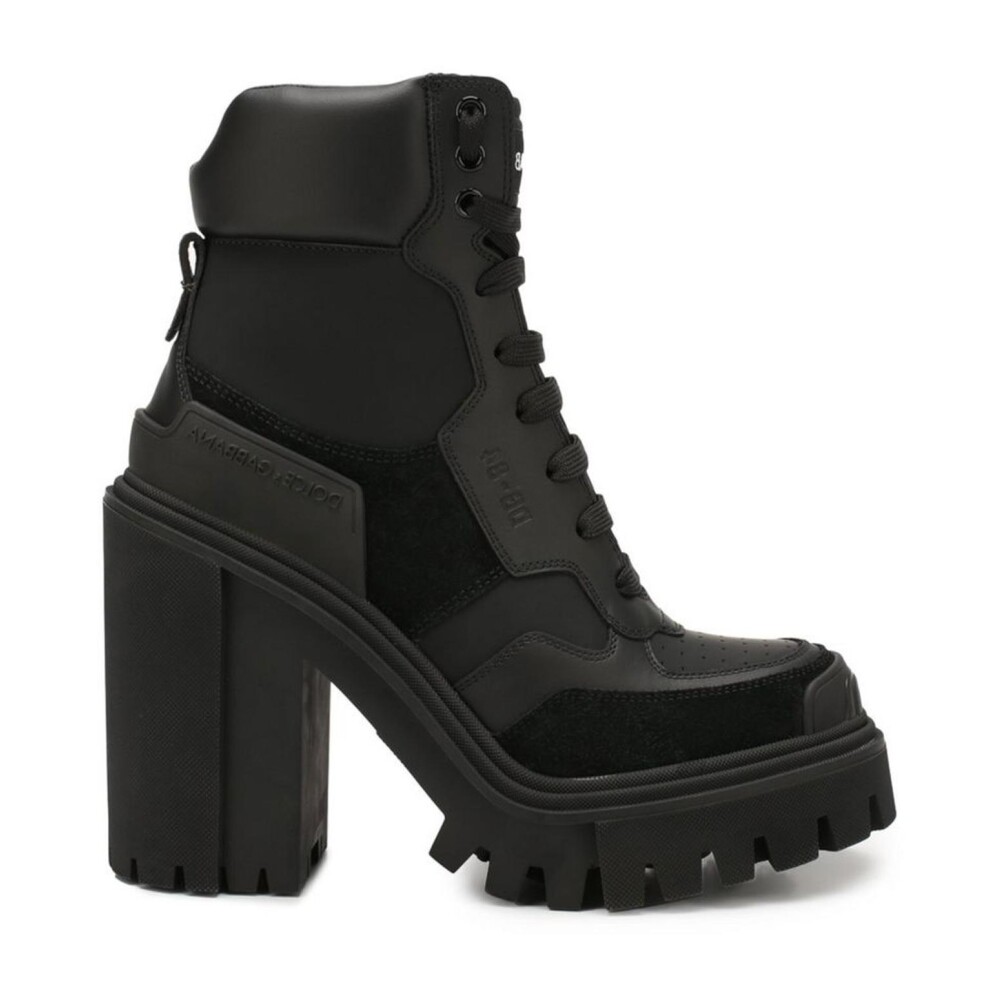 Shop heeled boots online at Miinto