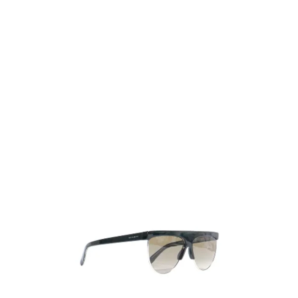 Givenchy Pre-owned Plastic sunglasses Black Dames