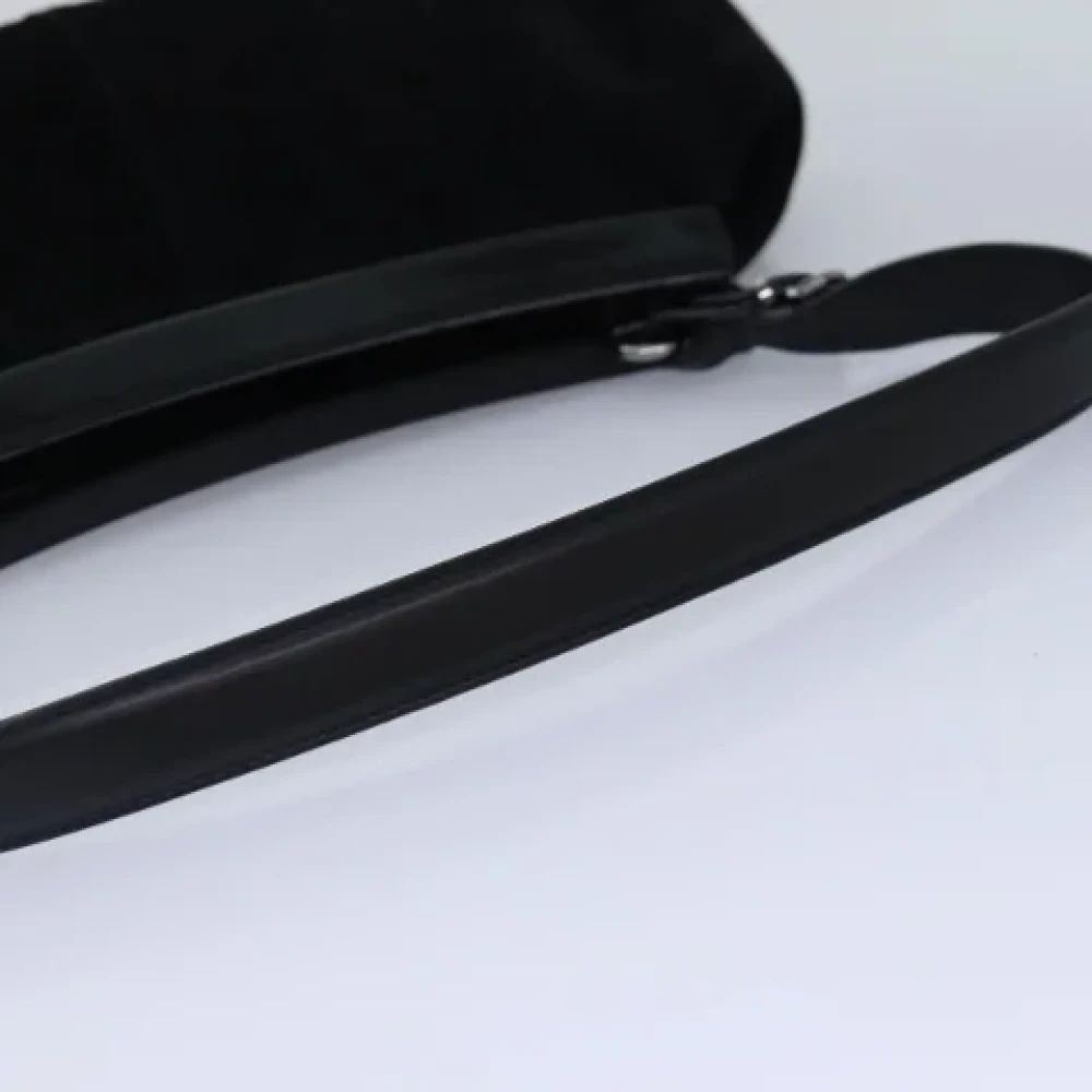 Salvatore Ferragamo Pre-owned Suede shoulder-bags Black Dames