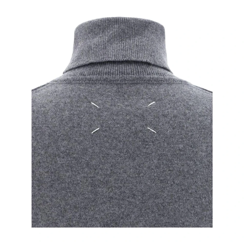 Maison Margiela Geribbelde hoge kraag wollen trui Gray Dames