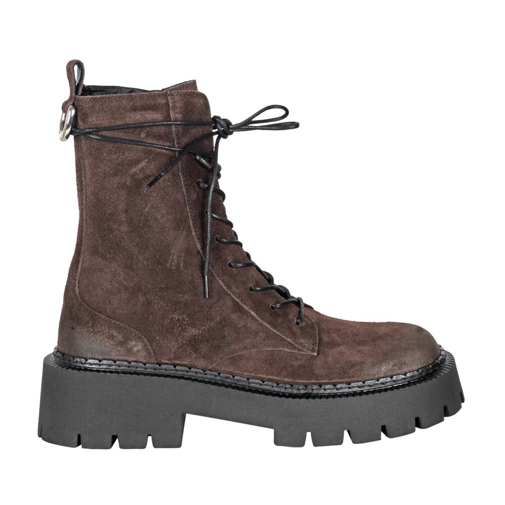 Vic Matié Boots • Shop Boots from Vic Matié online at Miinto