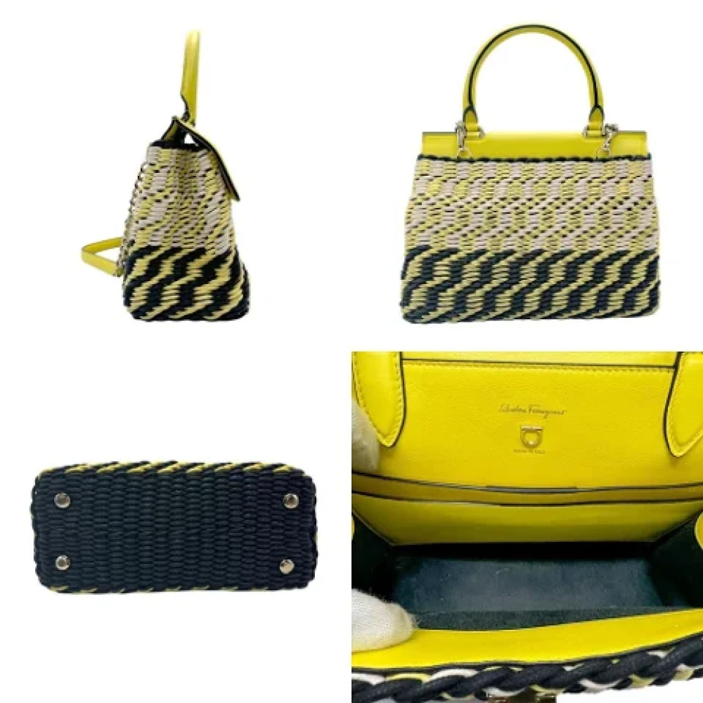 Salvatore Ferragamo Pre-owned Leather handbags Yellow Dames