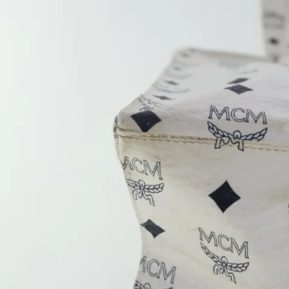 MCM Pre-owned Canvas totes White Dames