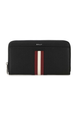 classic-black-leather-wallet