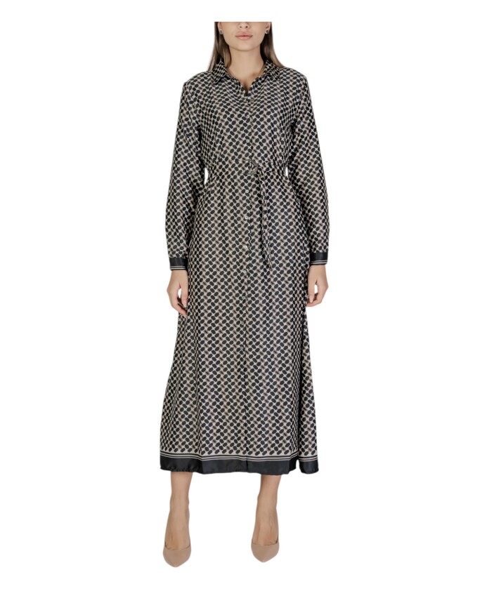 black-v-neck-dress-fall-winter-women