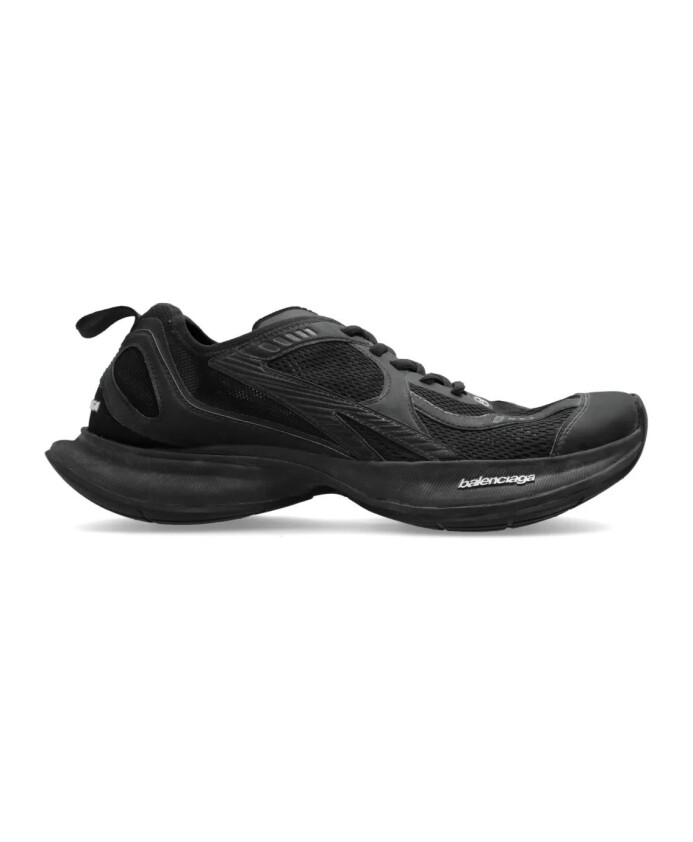 black-and-white-logo-sneaker-circuit
