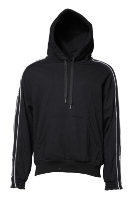 sweat-a-capuche-noir-avec-logo