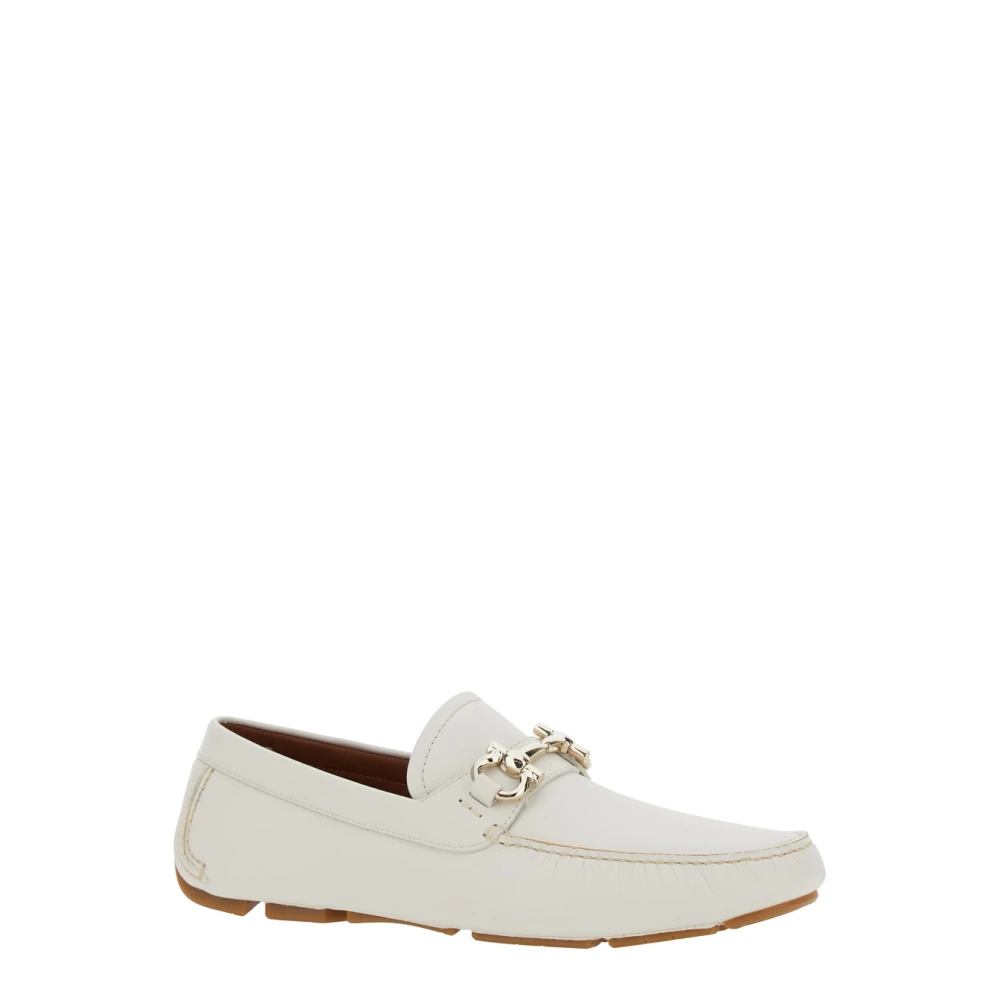 Salvatore Ferragamo Witte loafers met Gancini-plaque White Heren