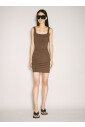 mini-robe-a-encolure-carree