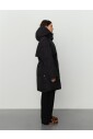 veste-dhiver-avec-taille-a-cordon