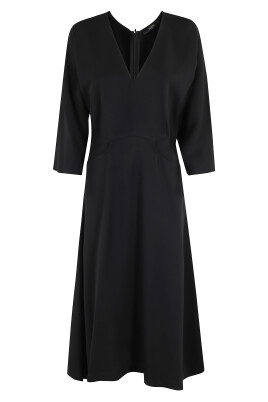 robe-midi-noire-en-crepe-cady