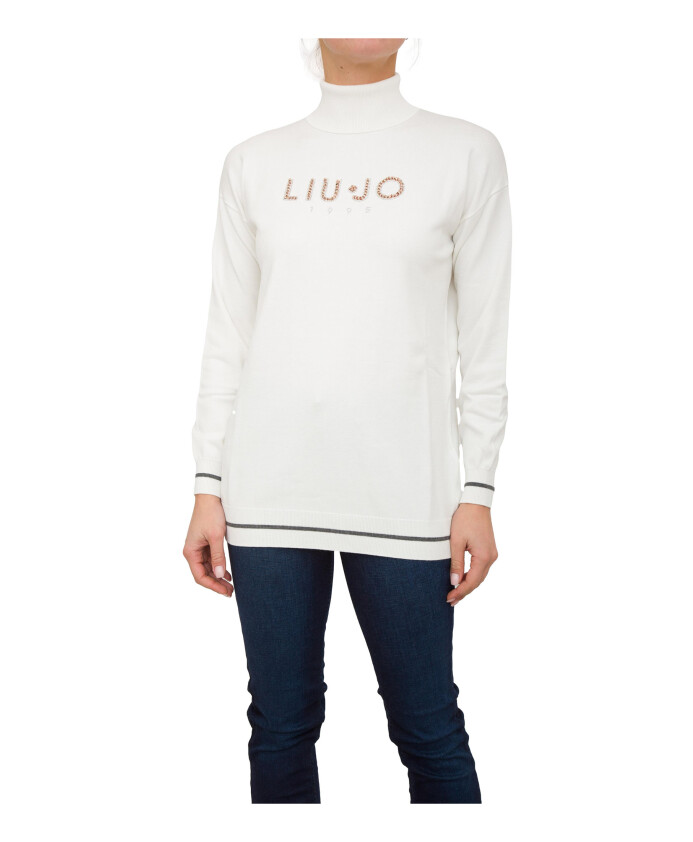 pull-blanc-avec-style-moderne